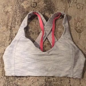 •Lululemon Sports Bra•